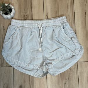☀️ Billabong women’s shorts size small